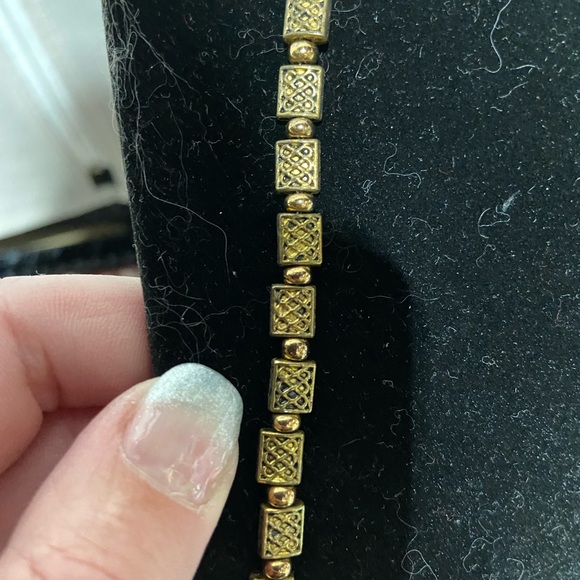 Antique Gold Tone Textured Beaded Necklace with Lobster Clasp. App. 26 inches - Picture 2 of 4